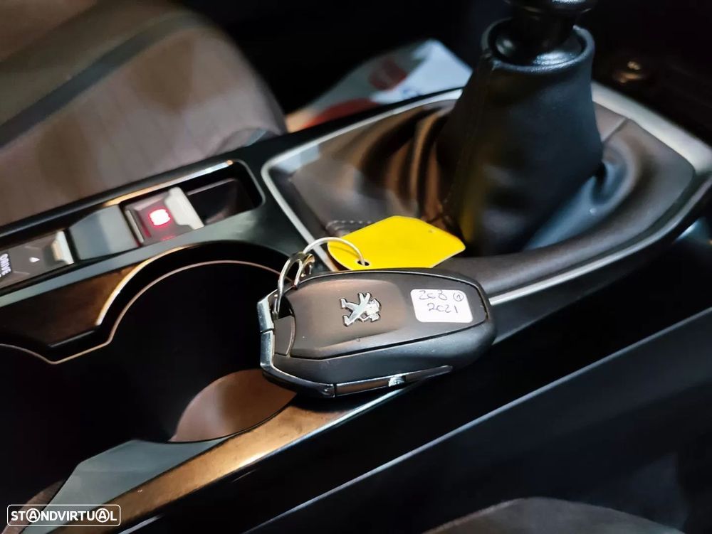 Peugeot 208 PureTech 100 Style - 24