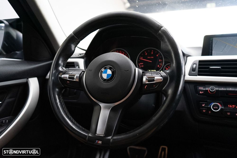 BMW 320 d Auto Pack M - 40