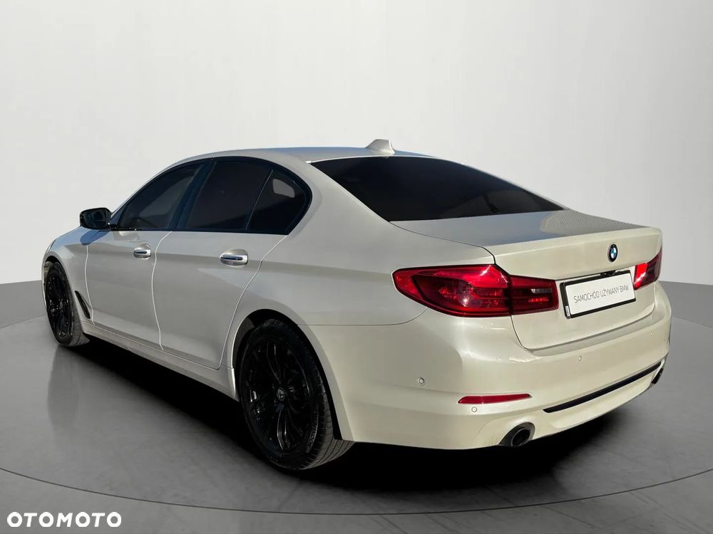BMW Seria 5 530i GPF xDrive Sport Line sport - 6