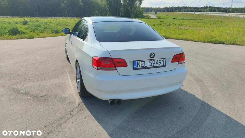 BMW Seria 3 320i Edition Exclusive - 9