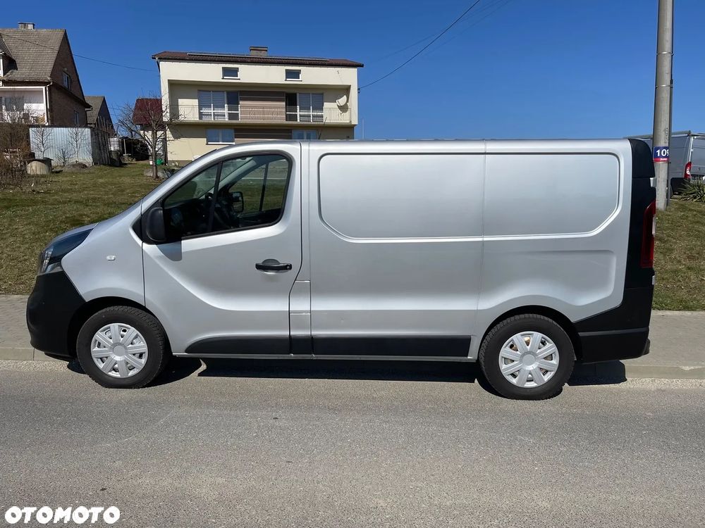 Opel Vivaro - 1