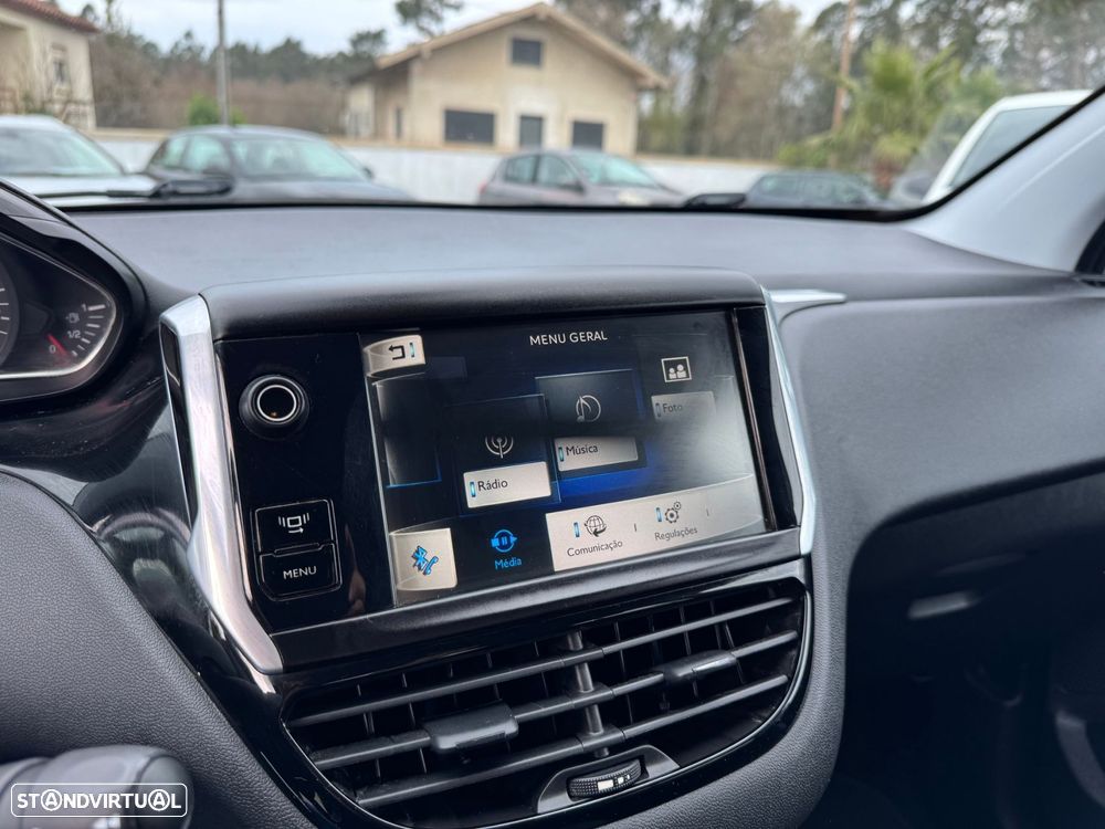 Peugeot 208 1.4 HDi Active - 16