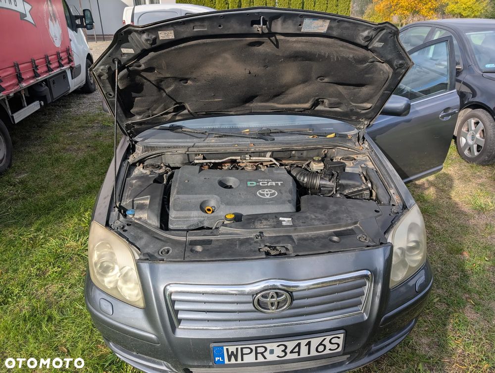 Toyota Avensis 2.2 D-4D Sol - 9