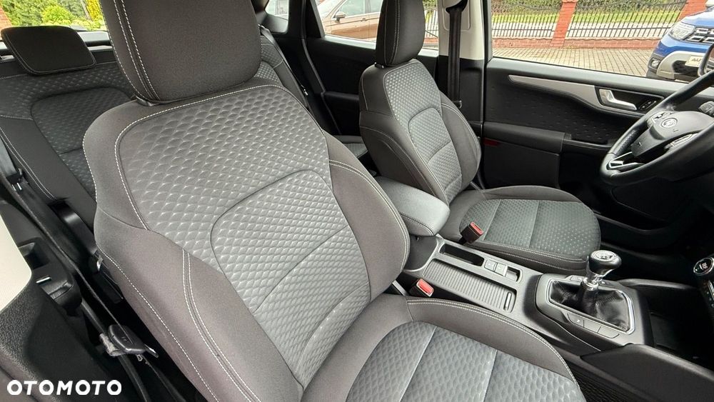 Ford Kuga - 27