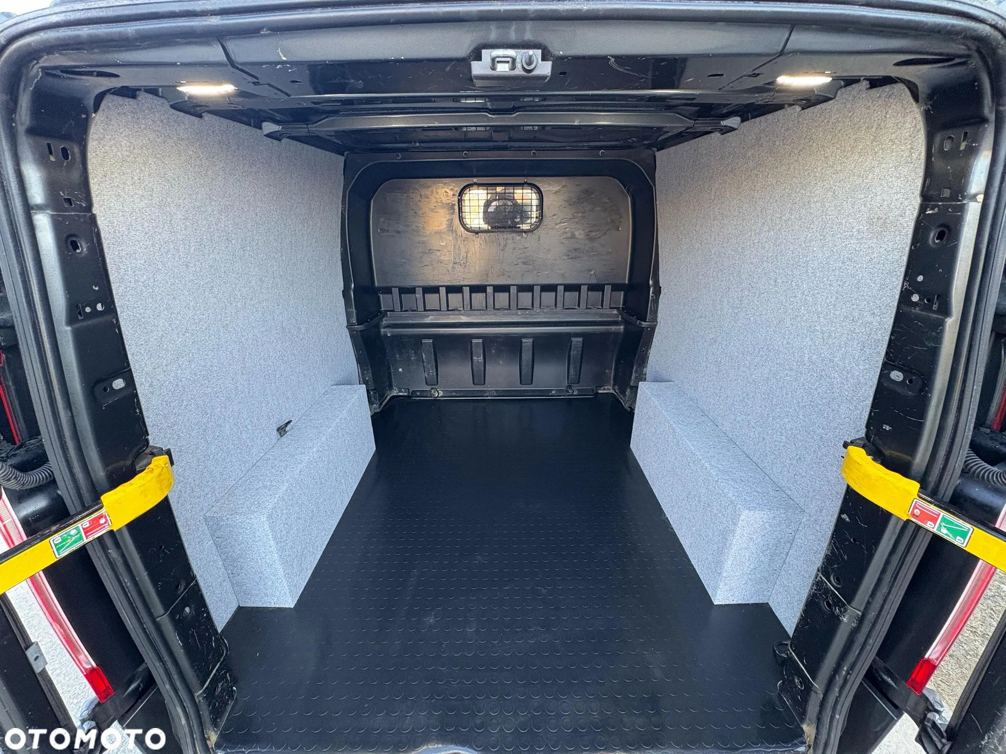 Ford Transit Custom 320 L2H1 LKW VA Limited - 32