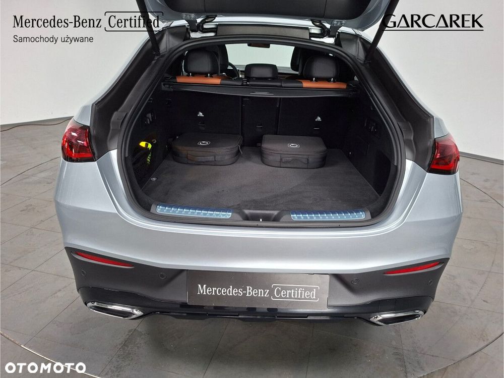Mercedes-Benz GLC - 12