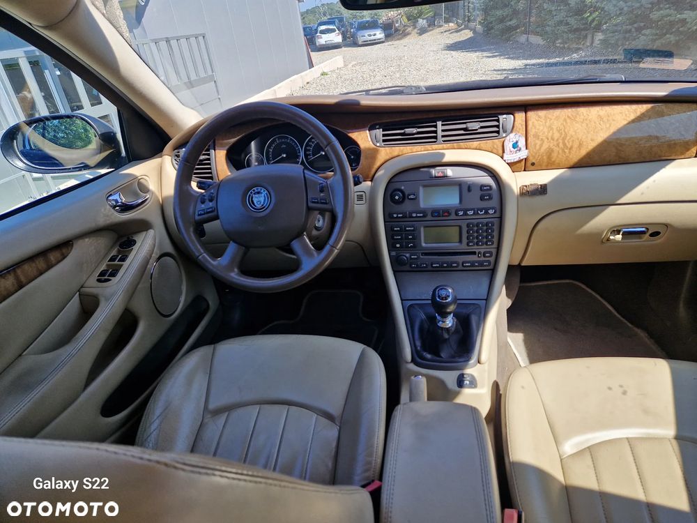 Jaguar X-Type 2.0 - 14