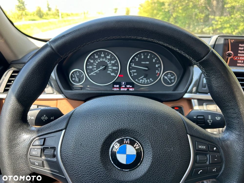 BMW Seria 3 328i Luxury Line - 8