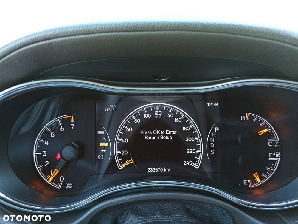 Jeep Grand Cherokee - 14