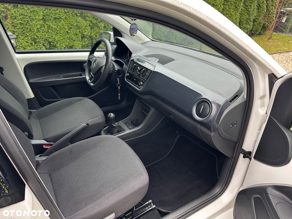 Volkswagen up! - 5