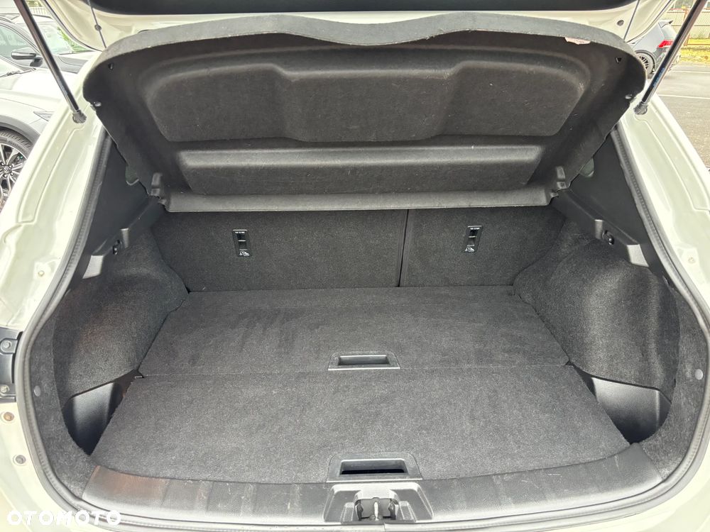 Nissan Qashqai 1.3 DIG-T N-Connecta - 31