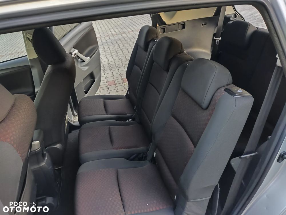 Toyota Verso 1.8 Sol plus 7os - 27