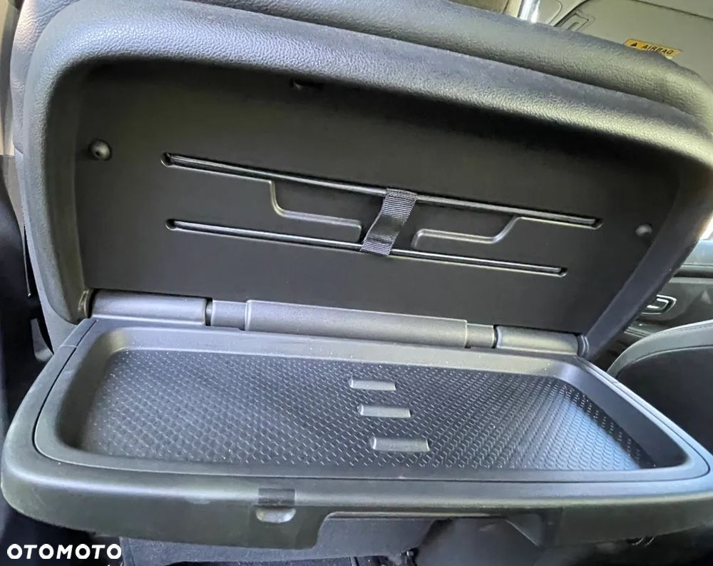 Renault Grand Scenic - 10