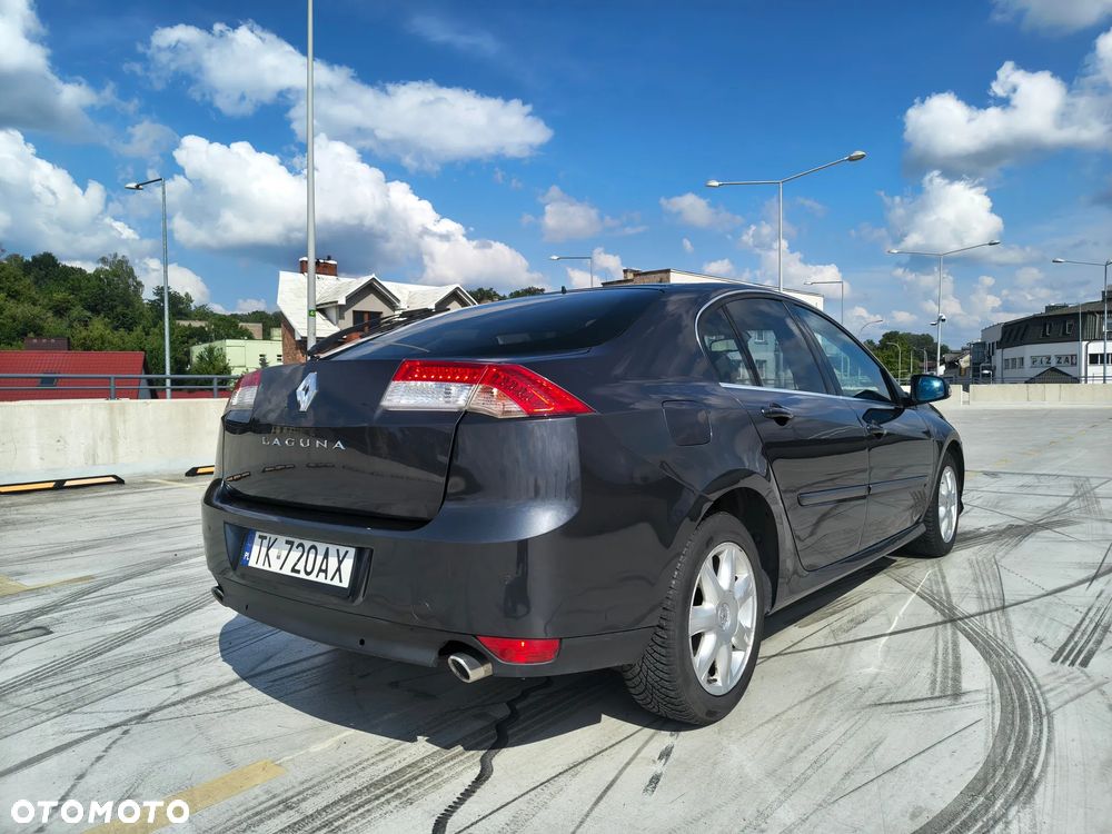 Renault Laguna 2.0 DCi Dynamique - 11