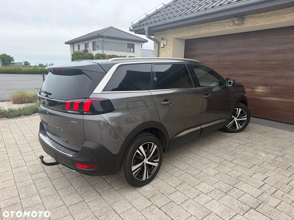 Peugeot 5008 - 9
