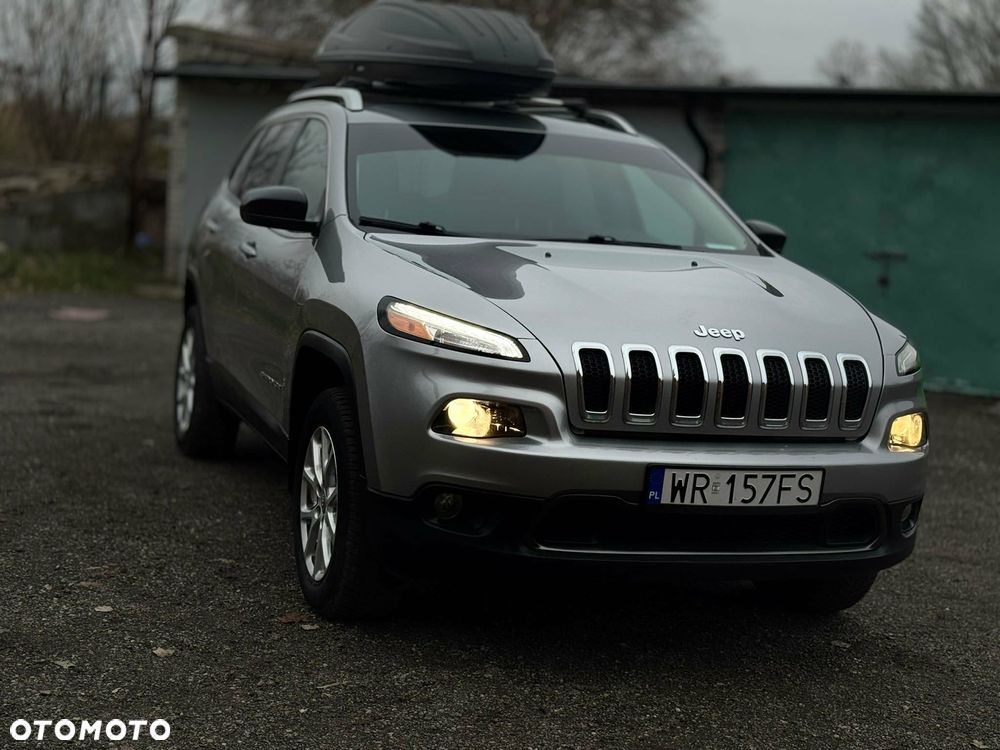Jeep Cherokee - 2