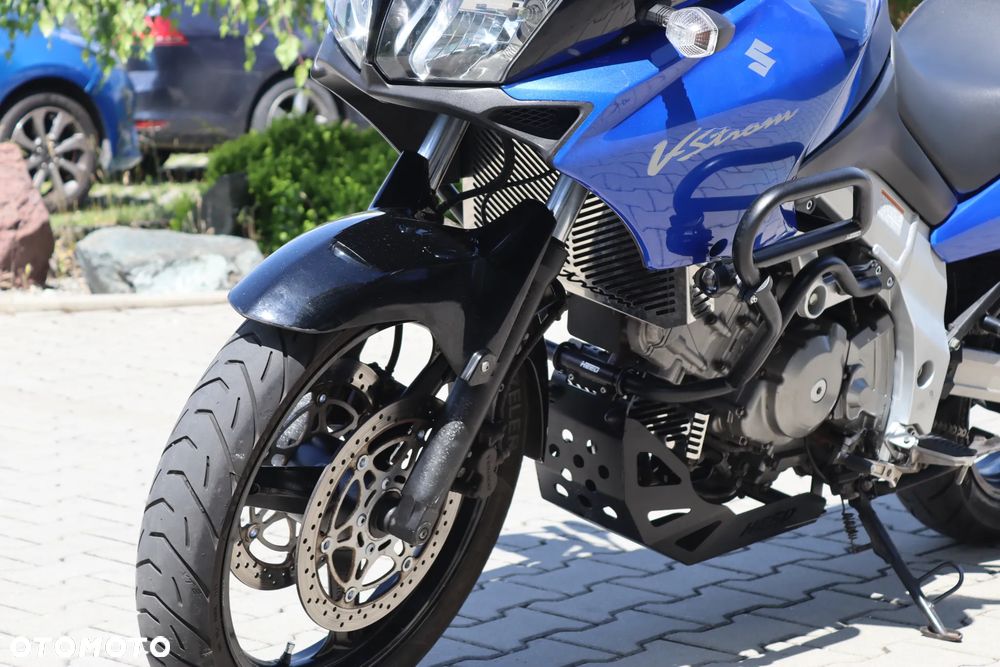 Suzuki V-STROM - 22