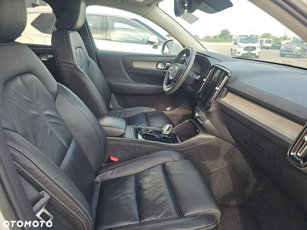 Volvo XC 40 - 10
