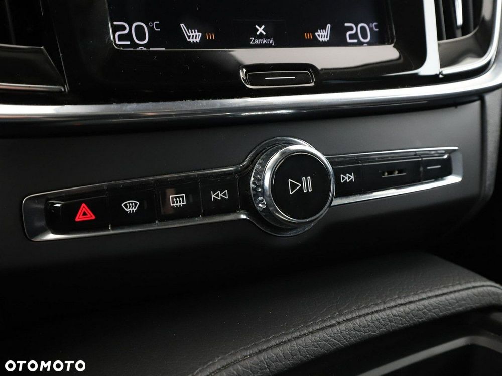 Volvo V90 D3 Momentum - 28
