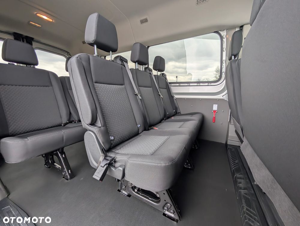 Ford Transit - 13