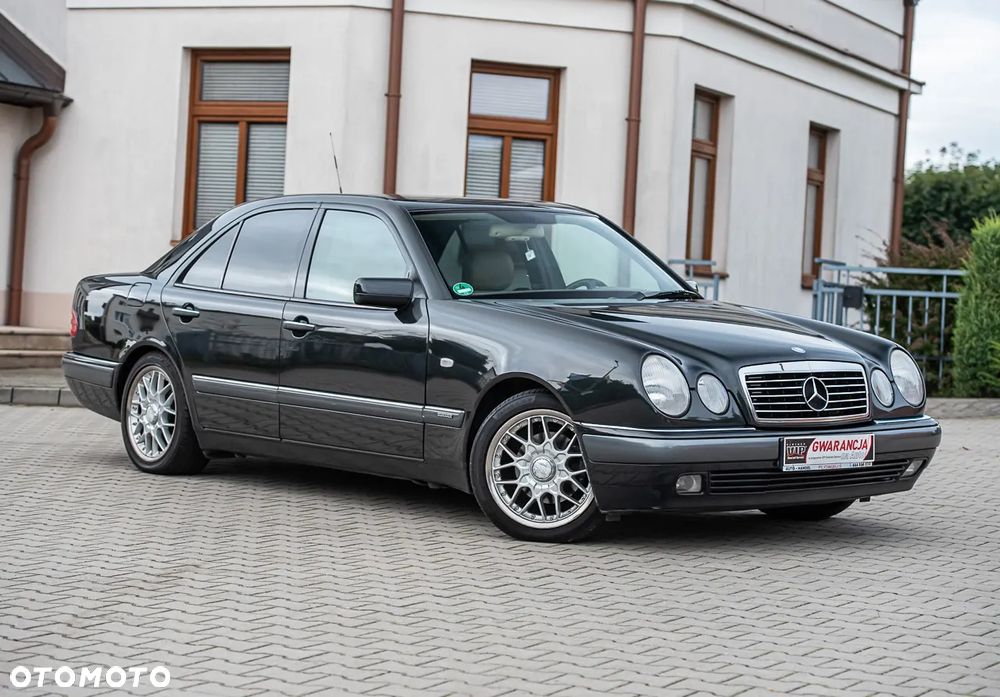 Mercedes-Benz Klasa E - 4