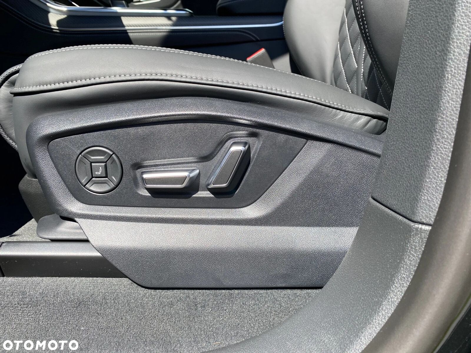 Audi Q8 - 21