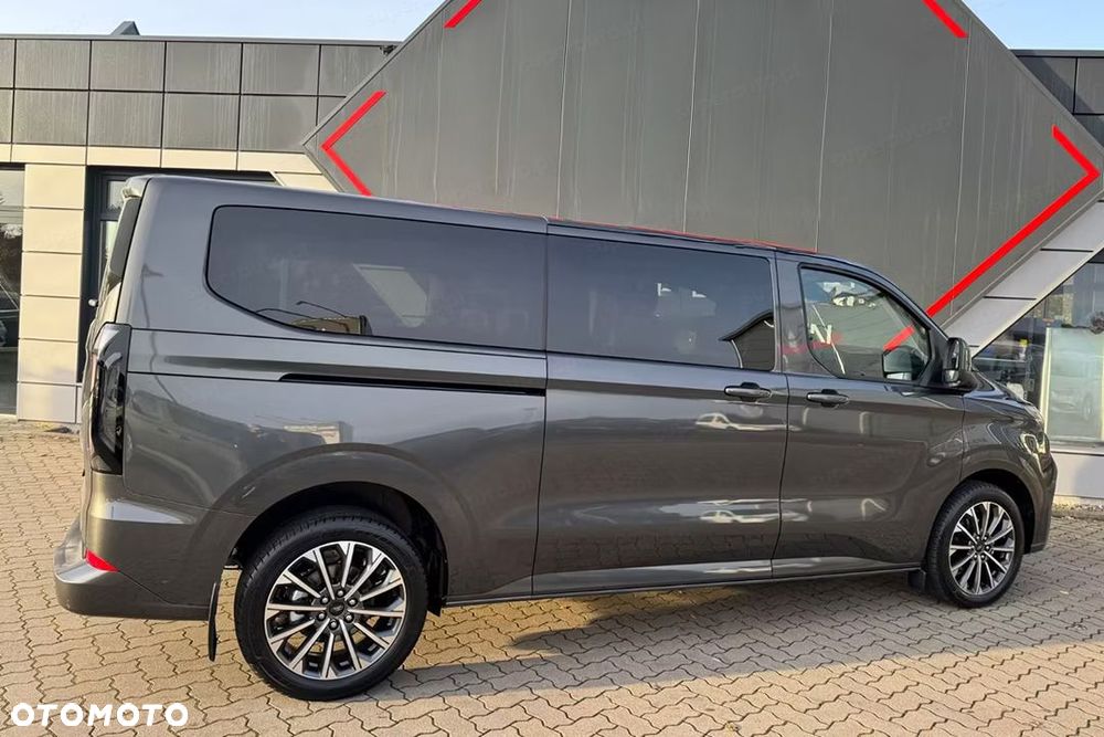 Ford Tourneo Custom - 3