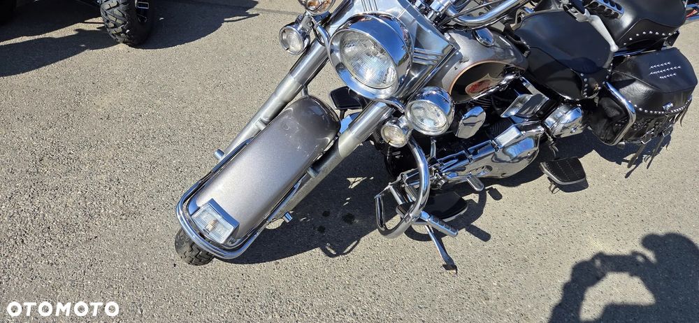 Harley-Davidson Softail Heritage Classic - 12