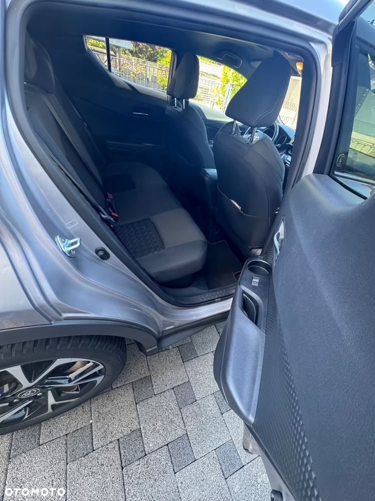 Toyota C-HR 1.8 Hybrid Dynamic - 2