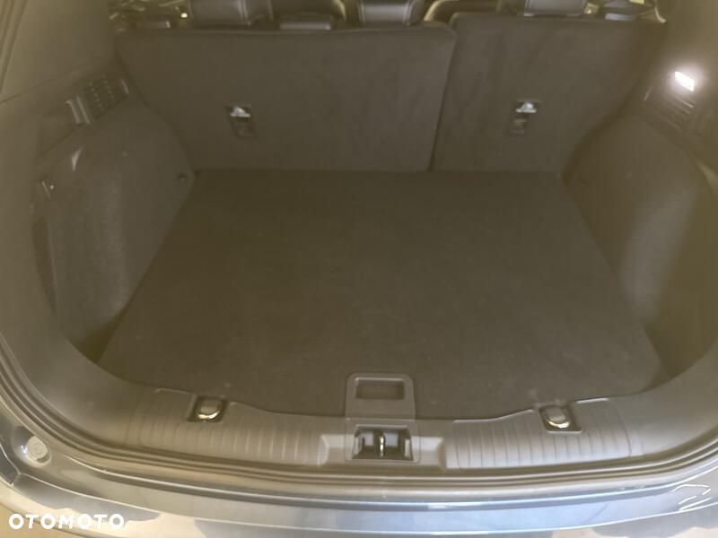Ford Kuga - 24