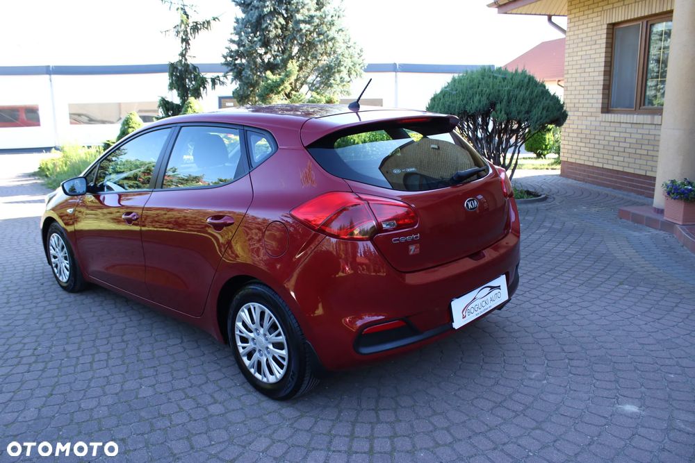 Kia Ceed 1.6 GDI M - 6