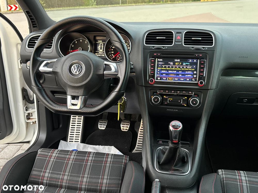 Volkswagen Golf 2.0 GTI - 14