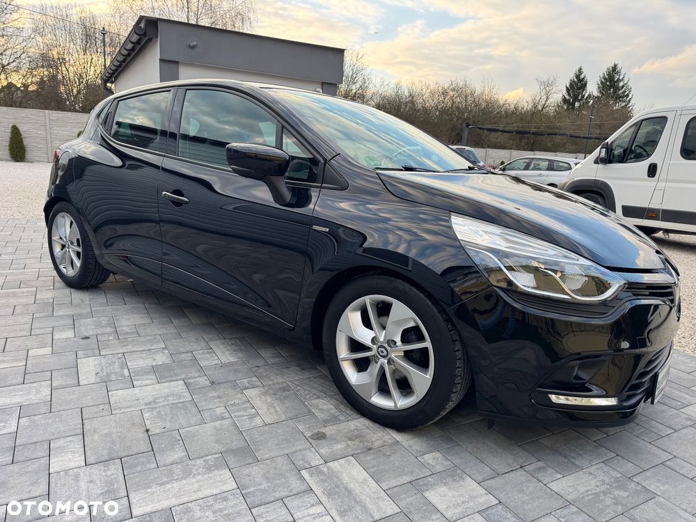 Renault Clio 1.2 16V 75 Limited - 15