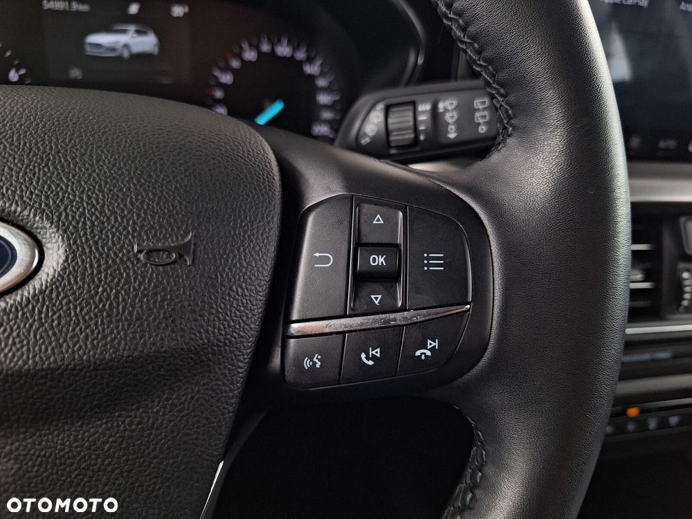 Ford Focus 1.0 EcoBoost Titanium - 38