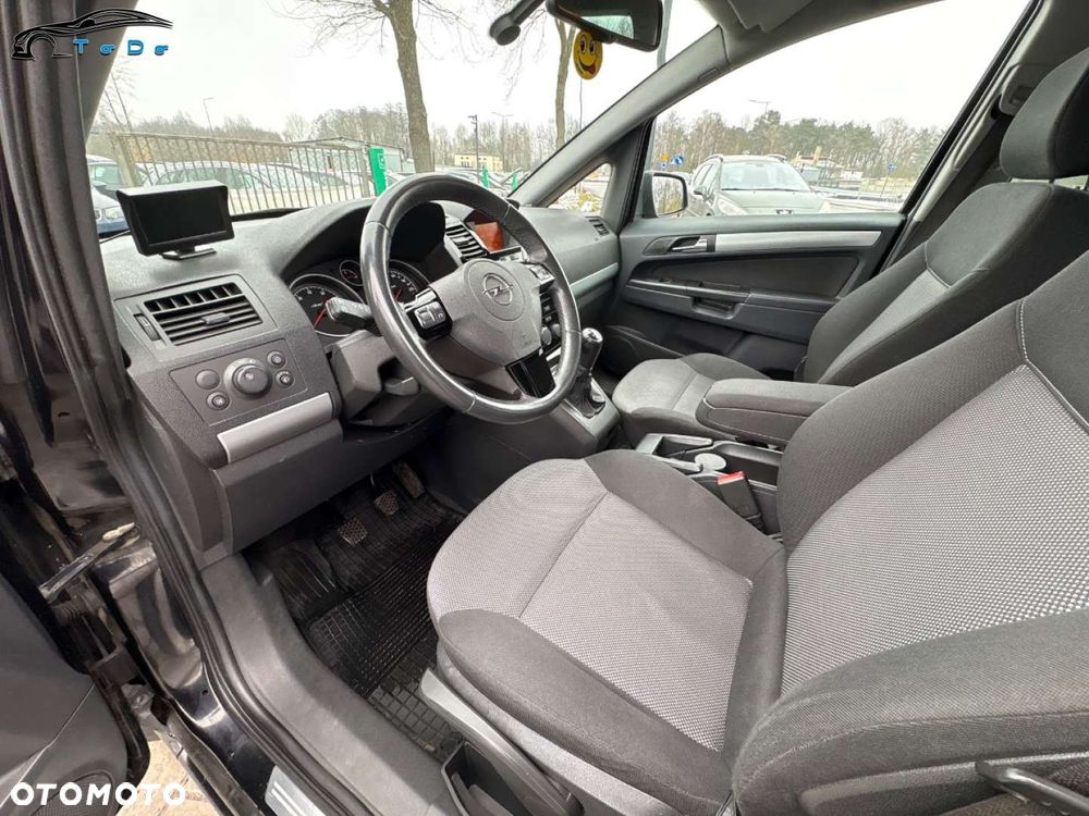 Opel Zafira 1.8 Cosmo - 4