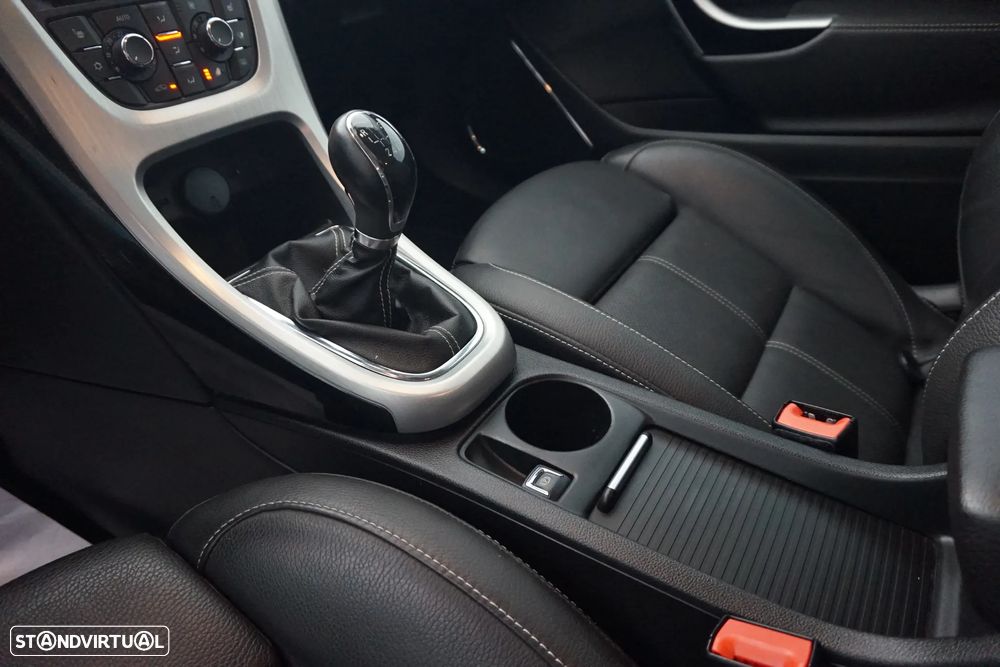 Opel Astra GTC 1.4 Turbo ecoFLEX S&S - 25