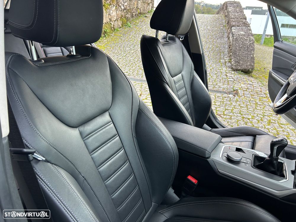 BMW 320 d Line Sport - 21