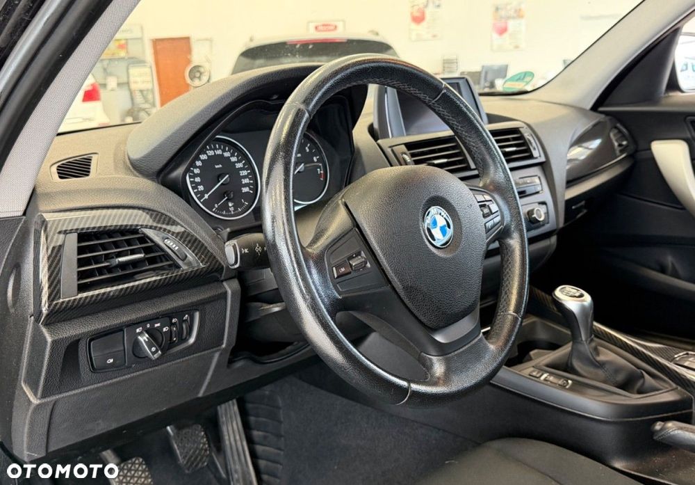 BMW Seria 1 116i - 17