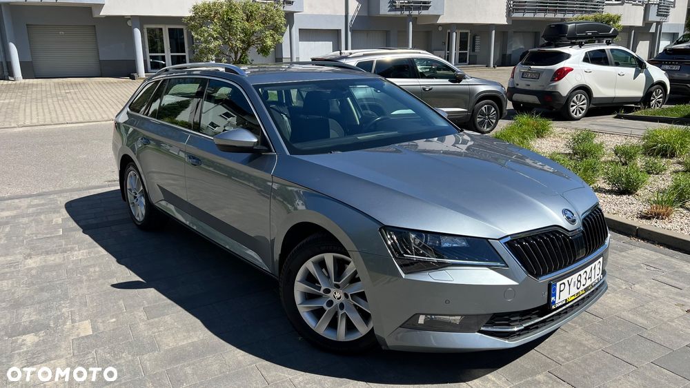 Skoda Superb 2.0 TDI Ambition DSG - 3