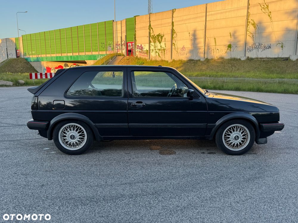 Volkswagen Golf 1.8 GT - 5