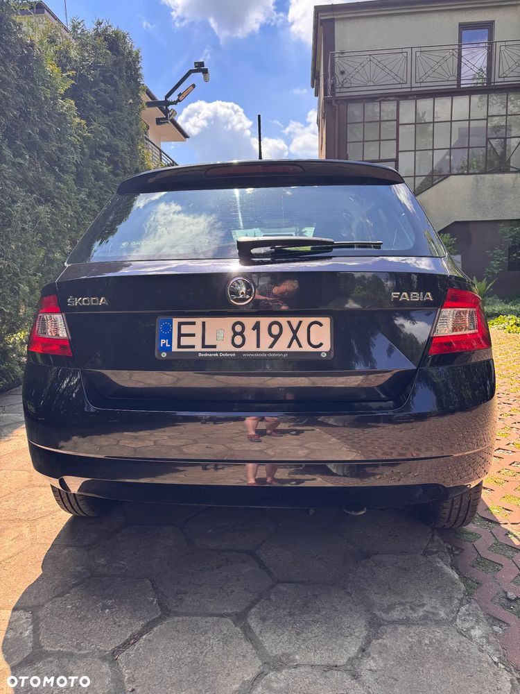 Skoda Fabia 1.2 TSI Active - 10
