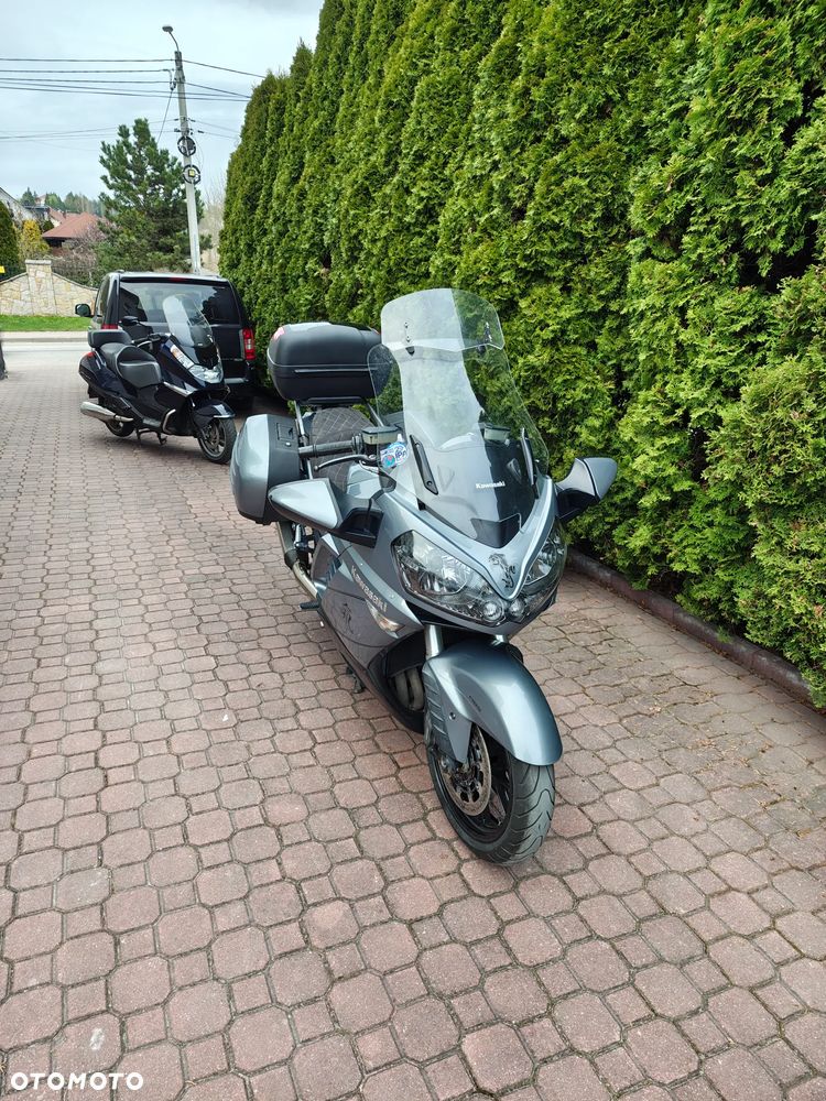 Kawasaki GTR - 1