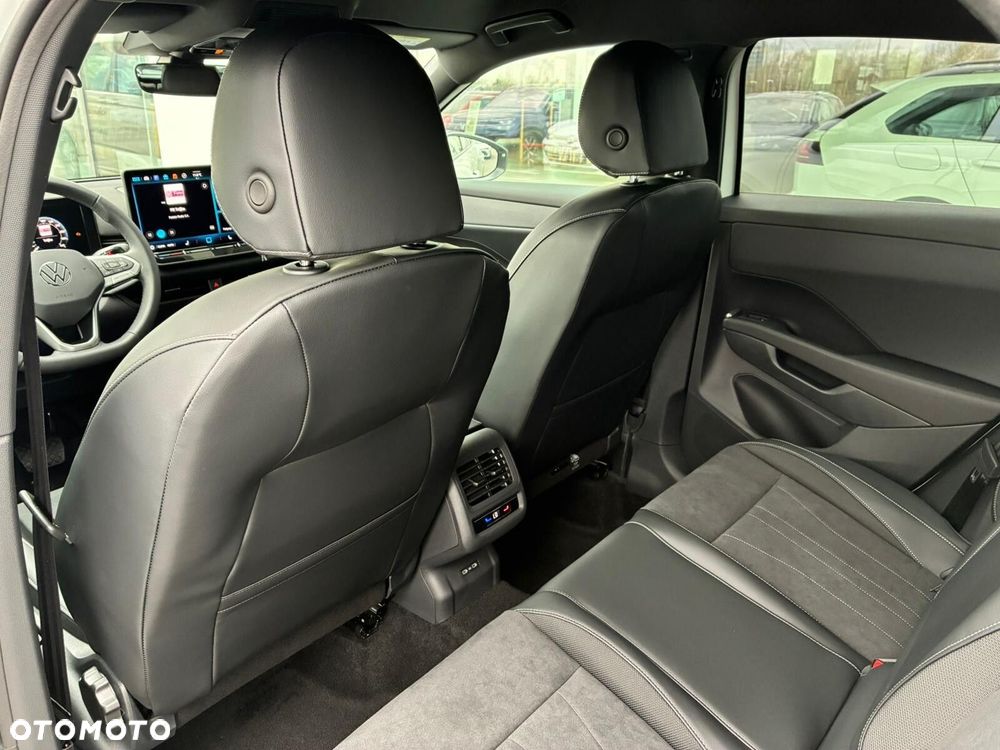 Volkswagen T-Roc - 26
