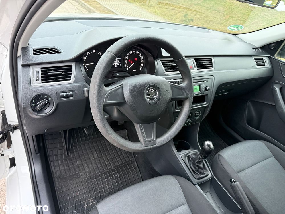 Skoda RAPID 1.2 MPI Ambition - 22