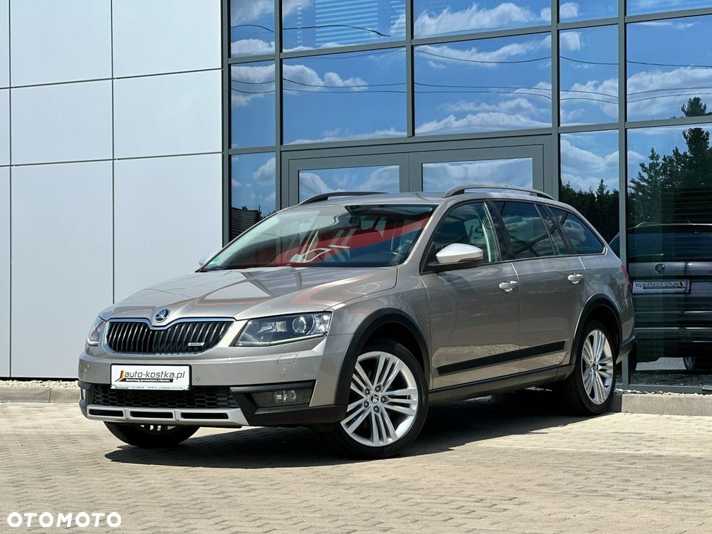 Skoda Octavia Scout 2.0 TDI 4x4 DSG - 2