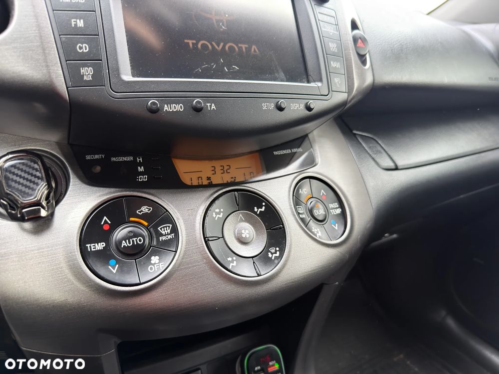 Toyota RAV4 2.0 4x4 - 18