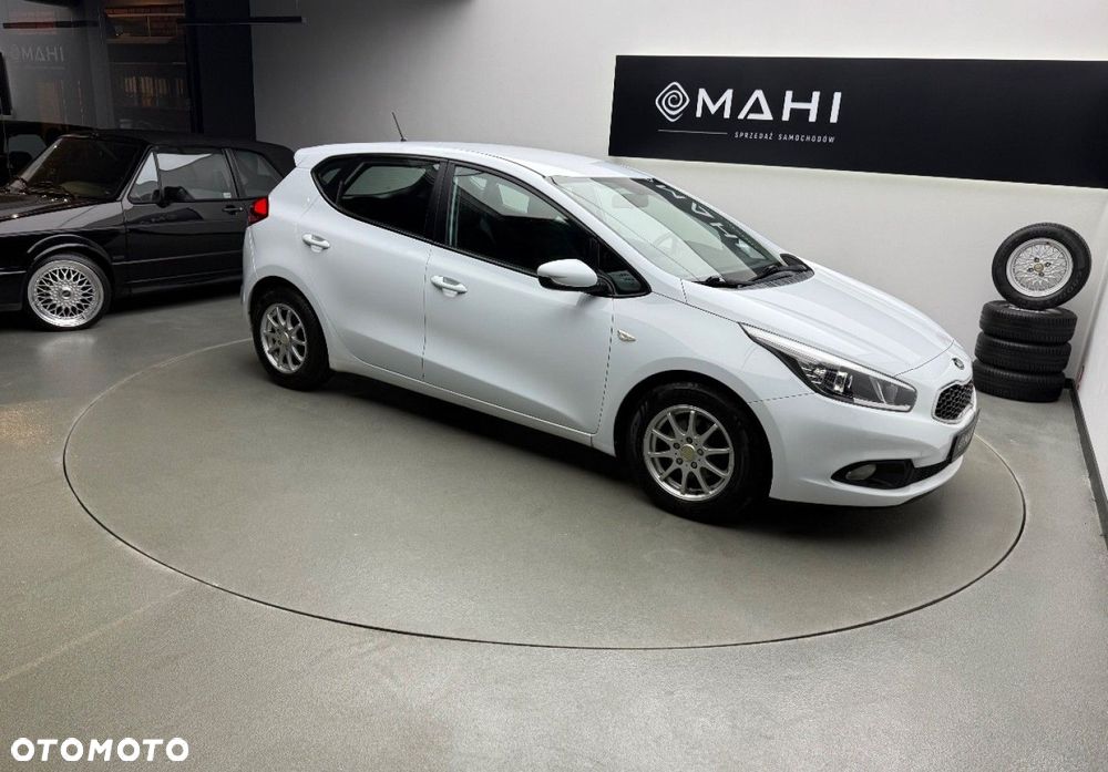 Kia Ceed 1.4 CVVT Attract - 13