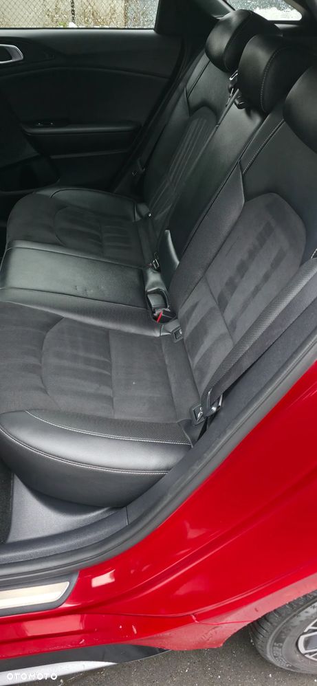 Kia ProCeed 1.5 T-GDI DCT7 OPF GT LINE - 17