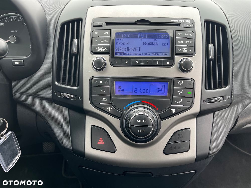 Hyundai i30 1.6 blue Comfort - 12