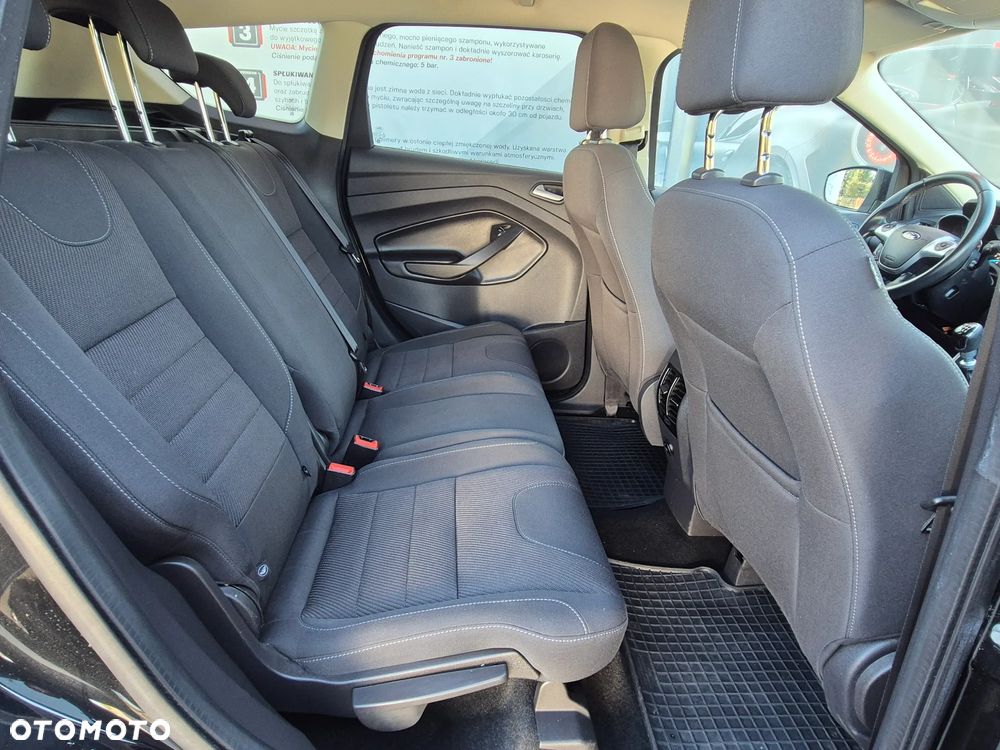 Ford Kuga - 26
